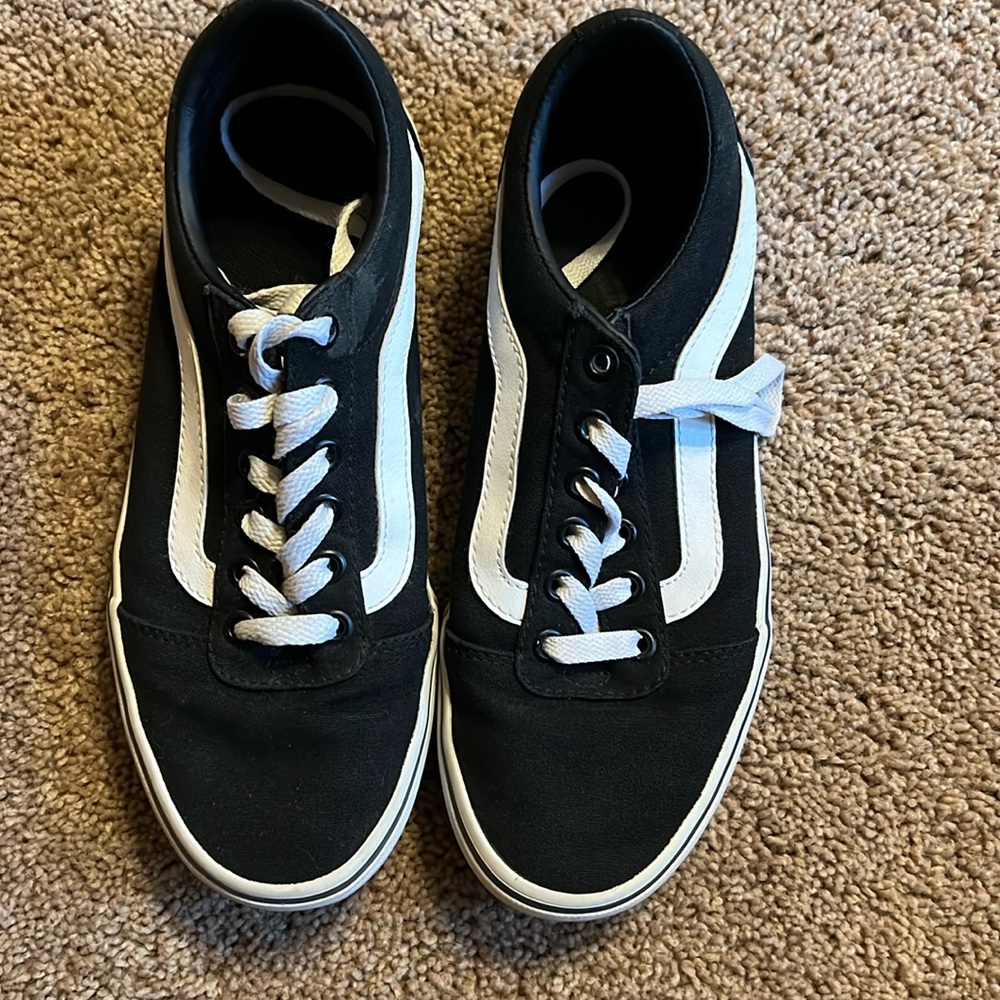 Black vans in size 8